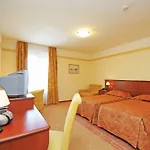 Laguna Hotell 4*