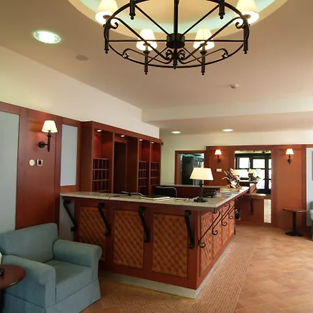 Laguna 4*
