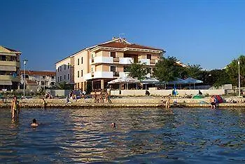 Szálloda Laguna
