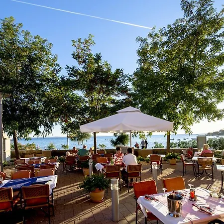 Hotel Laguna 4*