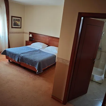 Hotel Laguna 4*
