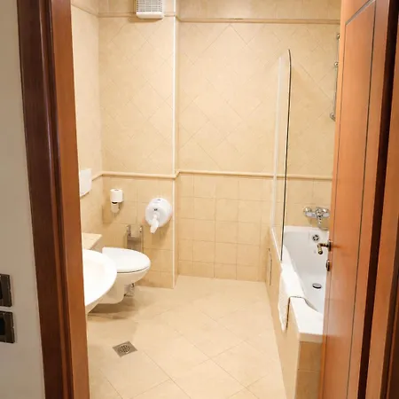 Hotel Laguna 4*