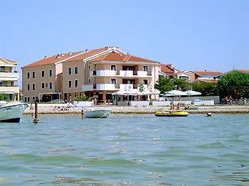 Hotel Laguna 4*