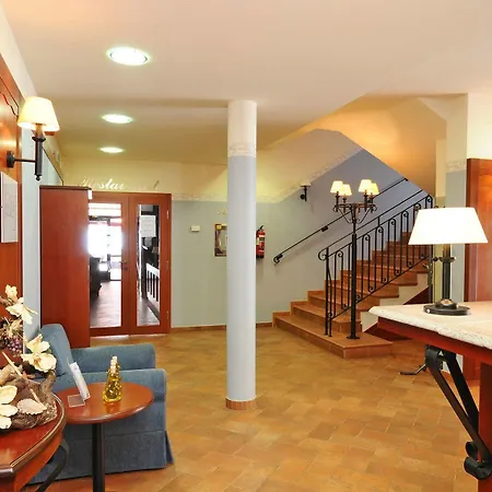 Laguna Hotel 4*